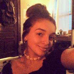 Meet your Posher, Ava